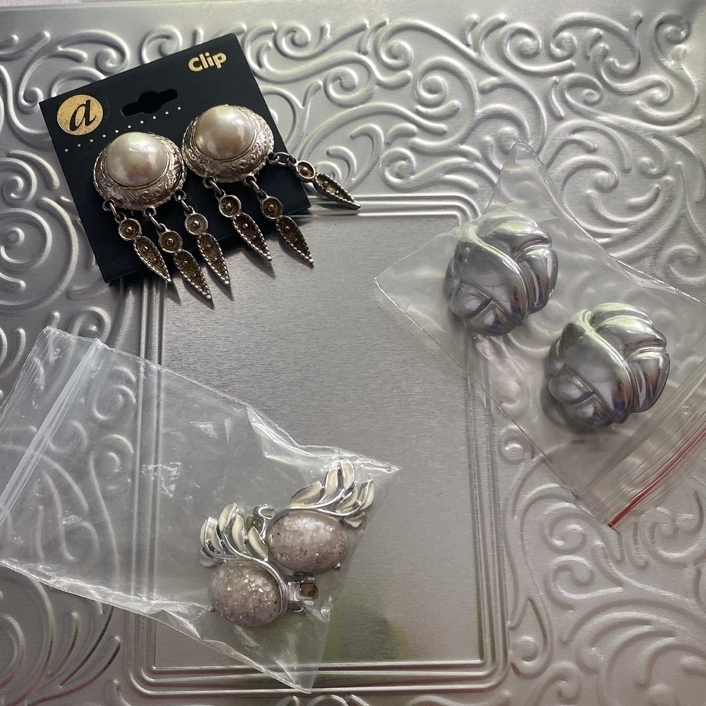 3 CLIP-ON EARRINGS FOR 15$ - vintage Silver Clip-on Earrings , see pics